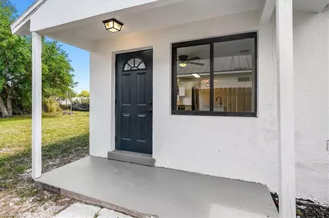 3655 Hibiscus Ave, Naples, FL 34104 photo 6