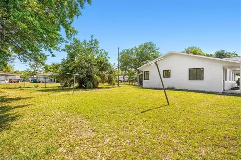 3655 Hibiscus Ave, Naples, FL 34104 photo 37