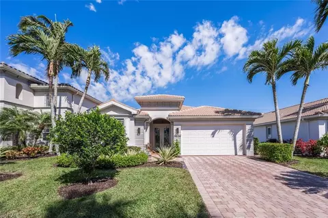 5624 Lago Villaggio Way, Naples, FL 34104