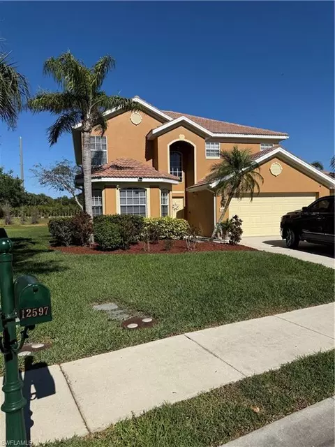 12597 Gemstone Ct, Fort Myers, FL 33913
