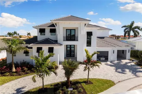 239 Bass Ct, Marco Island, FL 34145