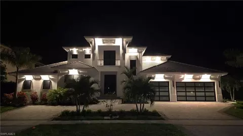 720 Tigertail Ct, Marco Island, FL 34145