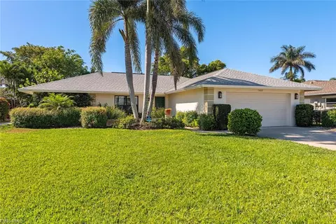 4616 Chippendale Dr, Naples, FL 34112