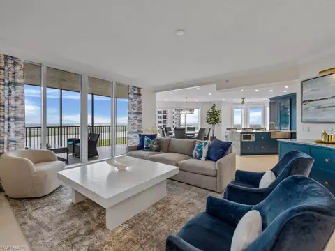 1060 Borghese Ln #1806, Naples, FL 34114