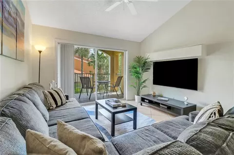 1270 Wildwood Lakes Blvd #306, Naples, FL 34104