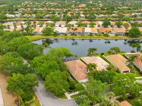 View/Area - 5401 Freeport Ln, Naples, FL 34119 photo 2 of 6