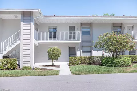 1392 Churchill Cir #O102, Naples, FL 34116