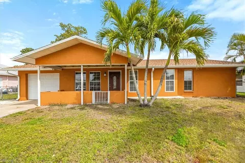 631 SE 34th Ter, Cape Coral, FL 33904