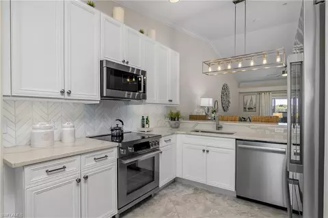 10230 Heritage Bay Blvd #423, Naples, FL 34120