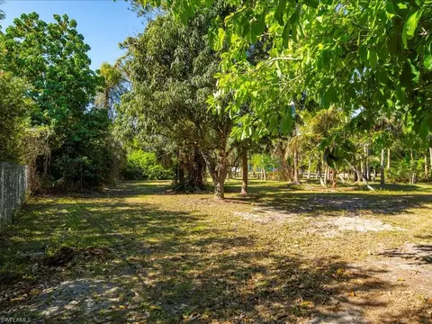 4110 Pine Ridge Rd, Naples, FL 34119 photo 22