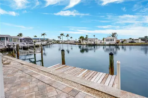 83 Blackbeard Way, Fort Myers Beach, FL 33931