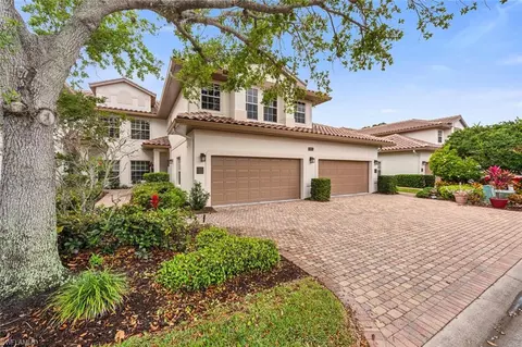 8157 Saratoga Dr #1502, Naples, FL 34113