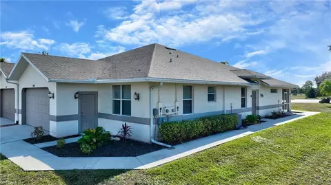 20048 Lake Vista Cir, Lehigh Acres, FL 33936