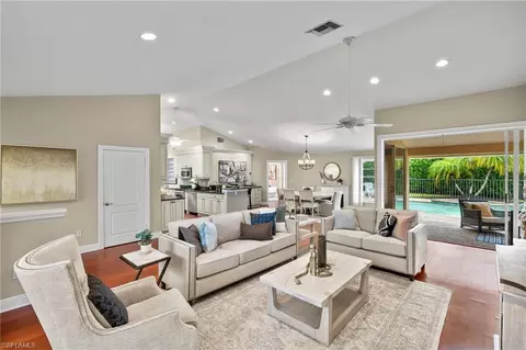 5134 Kristin Ct, Naples, FL 34105