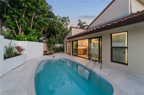 6804 Sand Pointe Cir, Naples, FL 34108 photo 4