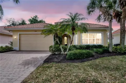 4850 Europa Dr, Naples, FL 34105