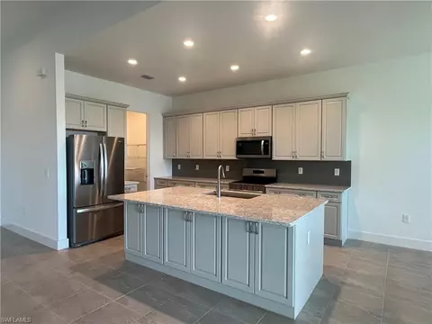 9091 Kite Ln, Naples, FL 34114 photo 2