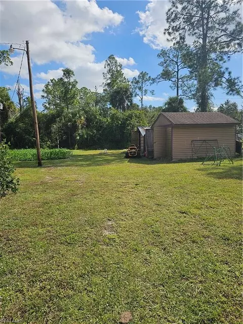 2012 Abbott Ave, Alva, FL 33920 photo 2