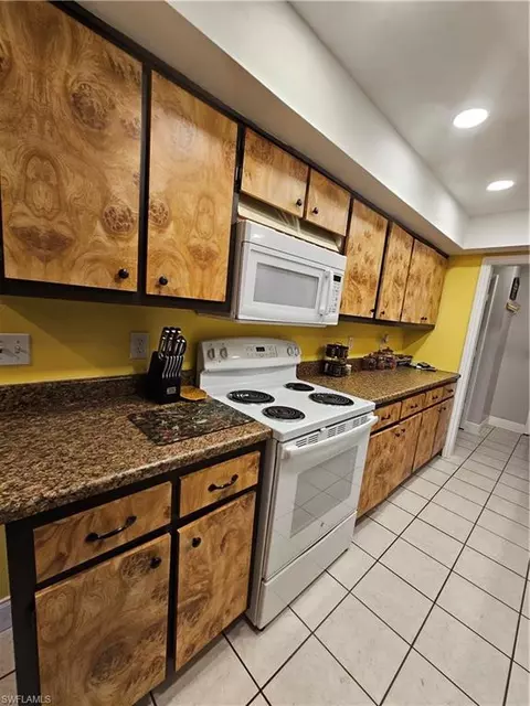 2012 Abbott Ave, Alva, FL 33920 photo 14