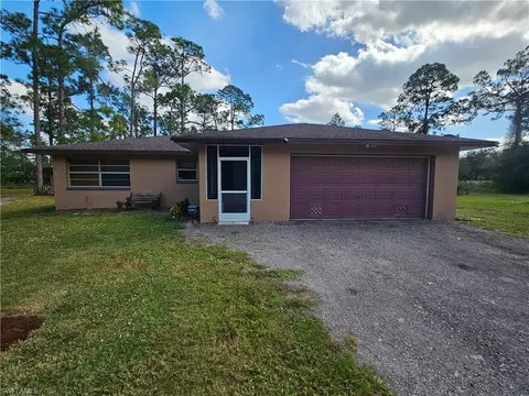 2012 Abbott Ave, Alva, FL 33920