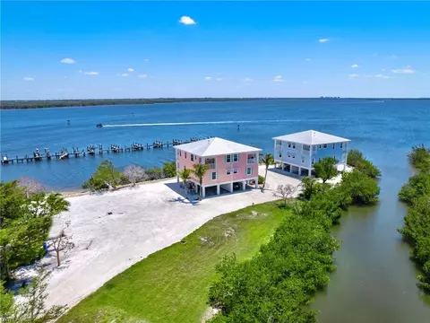 4581 Redfish Point Rd, Matlacha, FL 33993