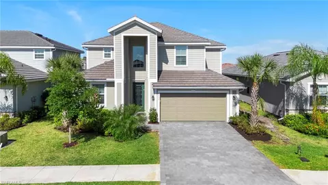 2111 Hamlin St, Naples, FL 34120