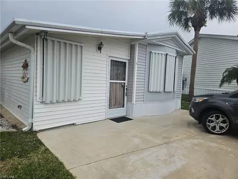 Exterior - 4 Onyx Dr #4O, Naples, FL 34114 photo 8 of 9