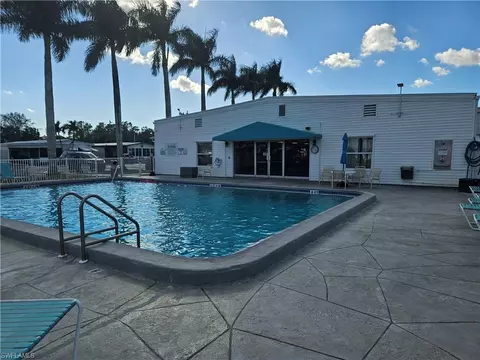 Exterior - 4 Onyx Dr #4O, Naples, FL 34114 photo 5 of 9
