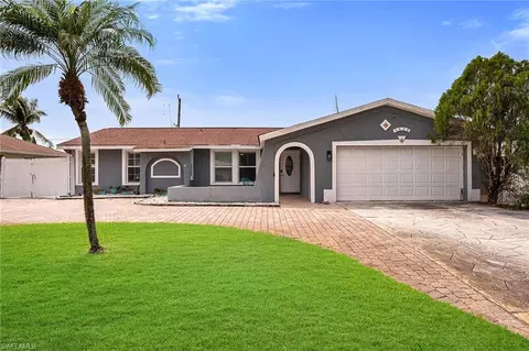 4838 Tahiti Ln, Naples, FL 34112