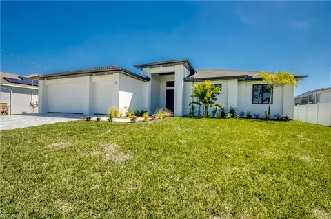 17 NW 36th Ave, Cape Coral, FL 33993