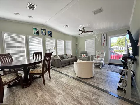 4520 Split Log Ln E, Estero, FL 33928 photo 9