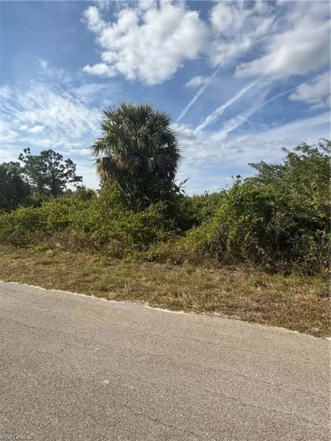3114 63rd St W, Lehigh Acres, FL 33971