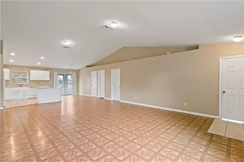 2700 58th St W, Lehigh Acres, FL 33971