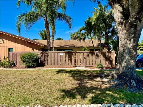 17304 Timber Oak Ln, Fort Myers, FL 33908