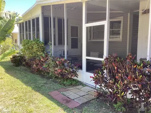 18 Le Mans Dr, Naples, FL 34112