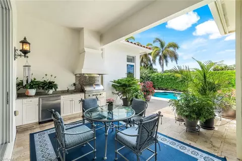 2153 Asti Ct, Naples, FL 34105 photo 4