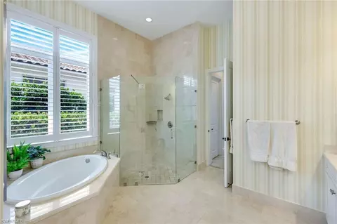 2153 Asti Ct, Naples, FL 34105 photo 24