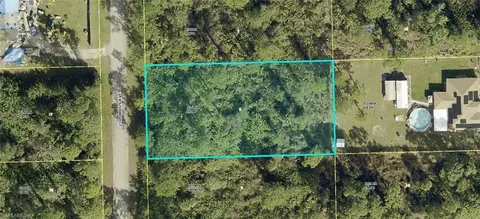 2008 Columbus Ave, Alva, FL 33920