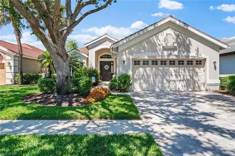 1849 Pondside Ln, Naples, FL 34109