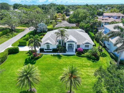 1850 Crayton Rd, Naples, FL 34102