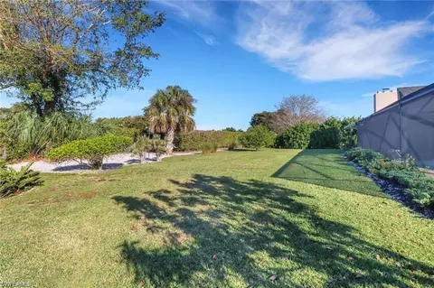 449 Cypress Way E, Naples, FL 34110 photo 14