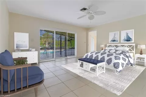 449 Cypress Way E, Naples, FL 34110 photo 2