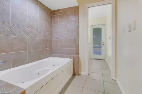 449 Cypress Way E, Naples, FL 34110 photo 8
