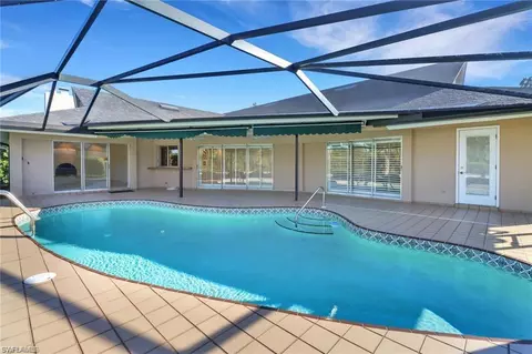 449 Cypress Way E, Naples, FL 34110 photo 11