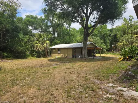 140 S Davis St, Labelle, FL 33935 photo 10