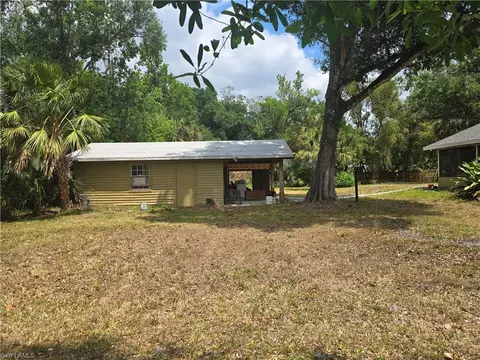140 S Davis St, Labelle, FL 33935 photo 12