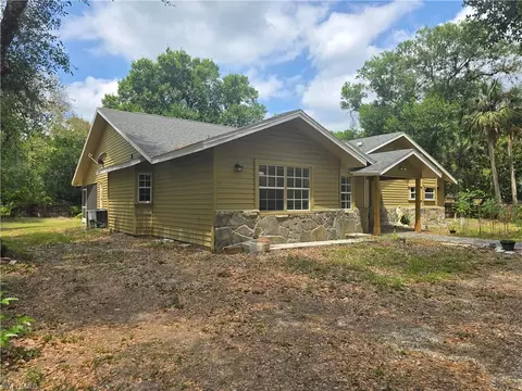140 S Davis St, Labelle, FL 33935 photo 5