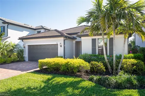 7266 Wilton Dr, Naples, FL 34109