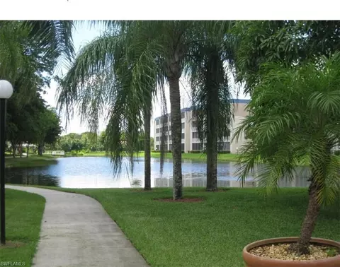 14931 Park Lake Dr #4, Fort Myers, FL 33919