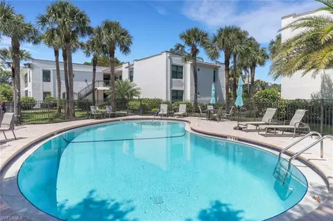 822 10th Ave S #822, Naples, FL 34102